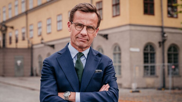 Flerbarnstillägg - Moderaterna vill avskaffa det från fjärde barnet