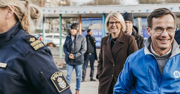 Moderaterna presenterar 10-punktsprogram mot kriminella klaner