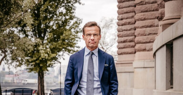Moderaterna presenterar akuta åtgärder för att hantera elkrisen