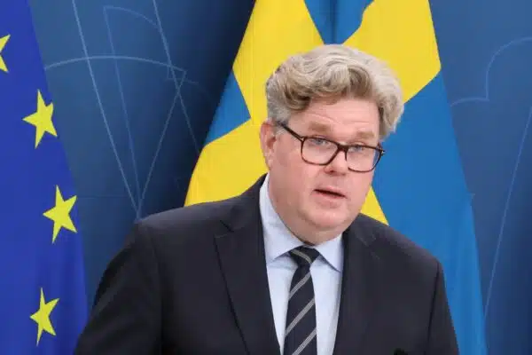 Vi stoppar gängens rekrytering av barn och unga på nätet