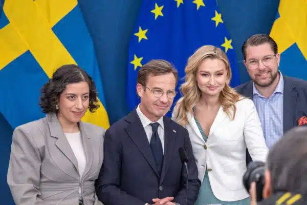 Moderaternas politik ger historisk effekt