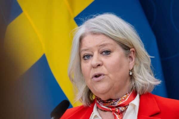 Barn ska skyddas bättre mot våld