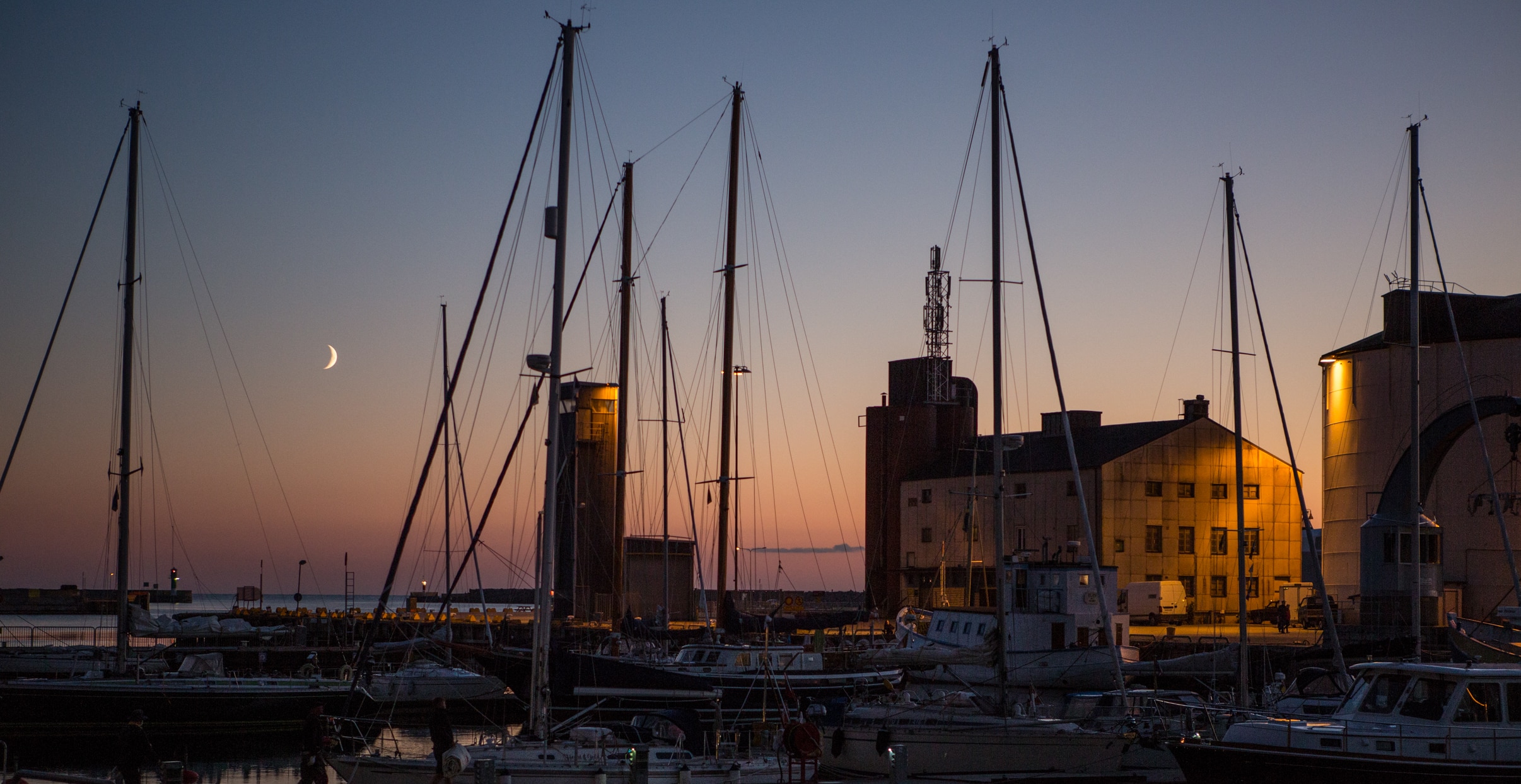 Visby hamn solnedgång