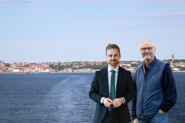 Nu sätter vi ned foten i biljettprisfrågan. Jesper skalberg karlsson, Rolf Öström